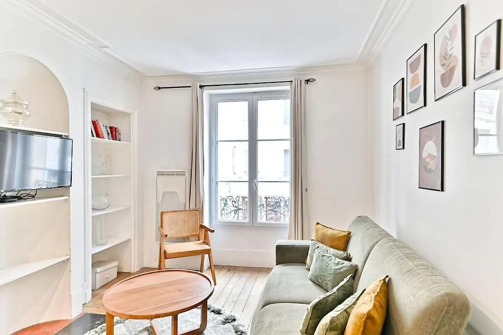 Appartement Chic #Eiffeltower #Champdemars -V Paris 0*,  Fransa
