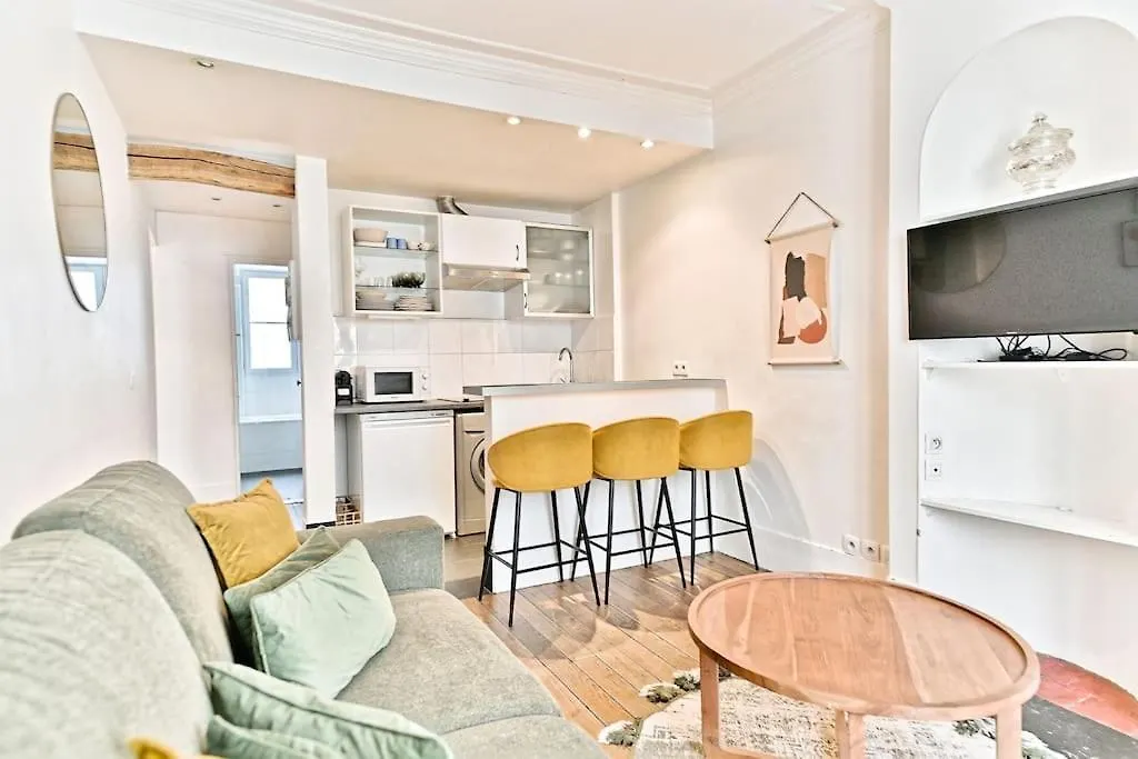 Apartment Appartement Chic #Eiffeltower #Champdemars -V Paris